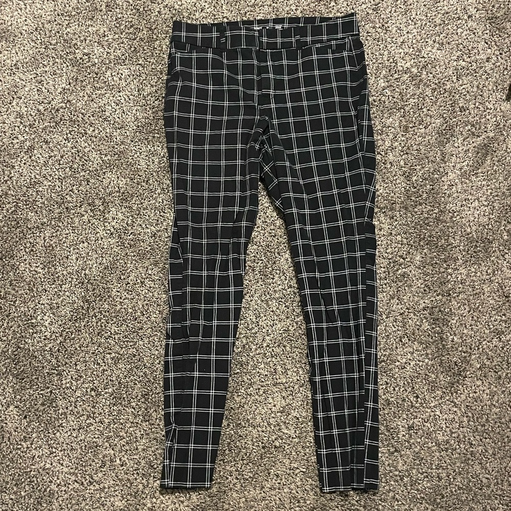 BRAND NEW Old Navy Black and White Plaid Pixie Dress Pants